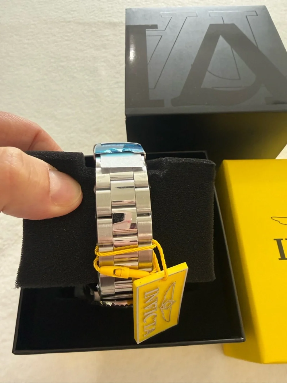 Invicta Men's Pro Diver Currentwave Watch